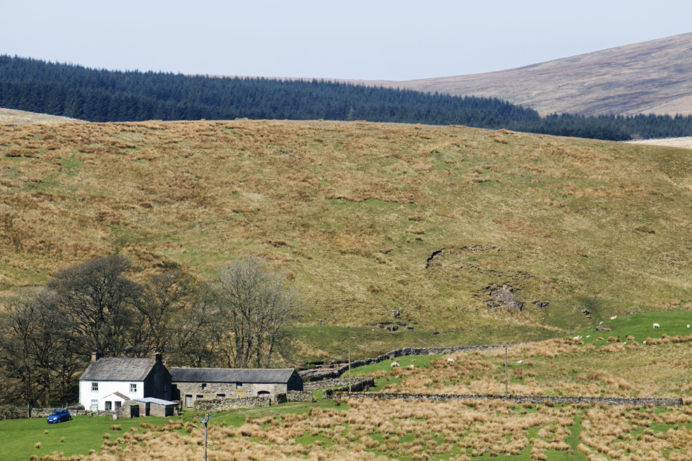 Clough, and the ridge which separates Garsdale Head and Grisedale